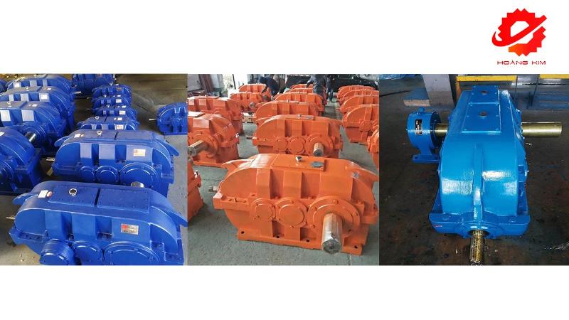 Hộp giảm tốc 2 cấp đồng trục điều khiển băng tải công nghiệp